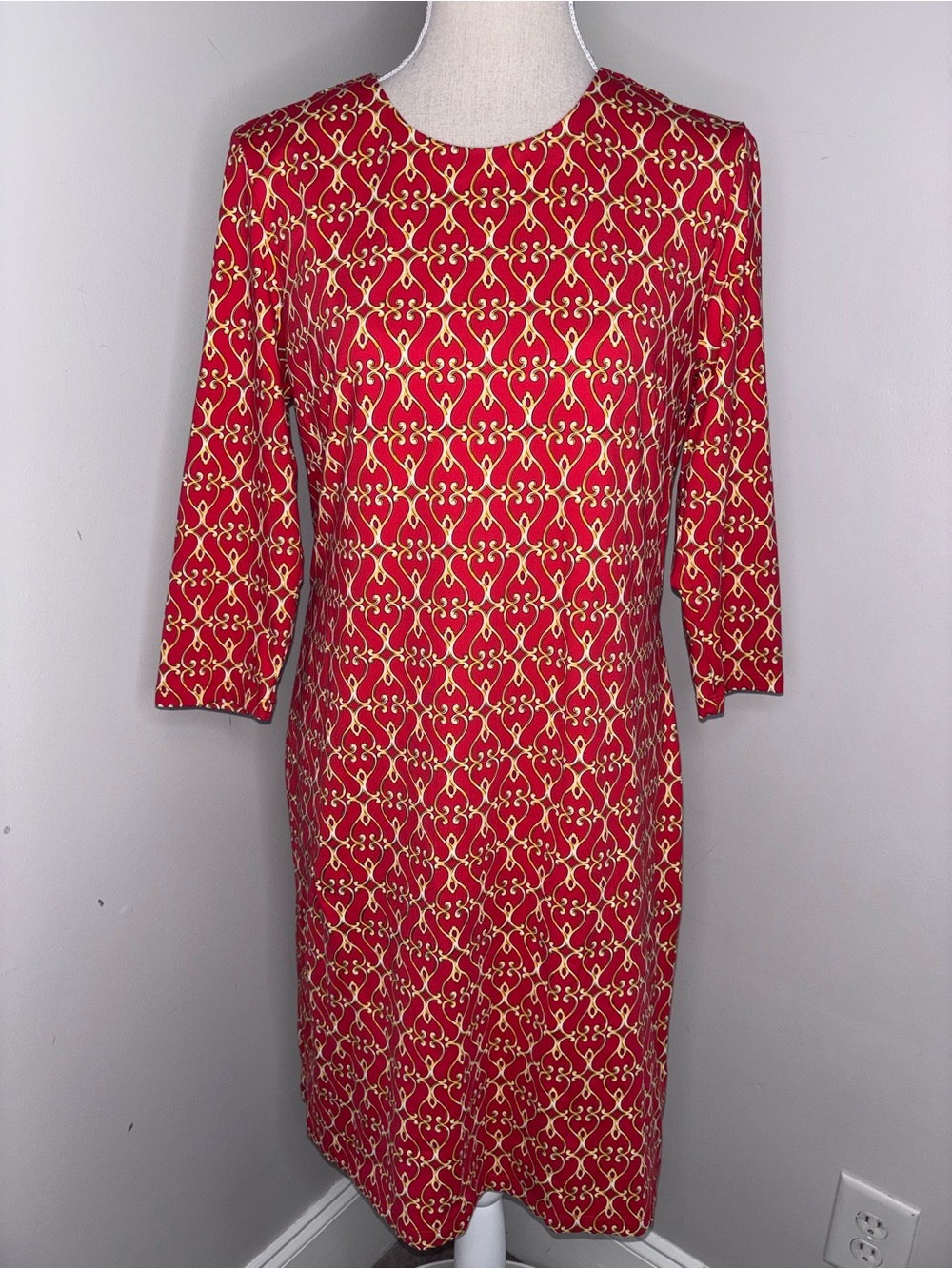 J McLaughlin red scroll print Sophia 3/4 sleeve jersey sheath dress Medium